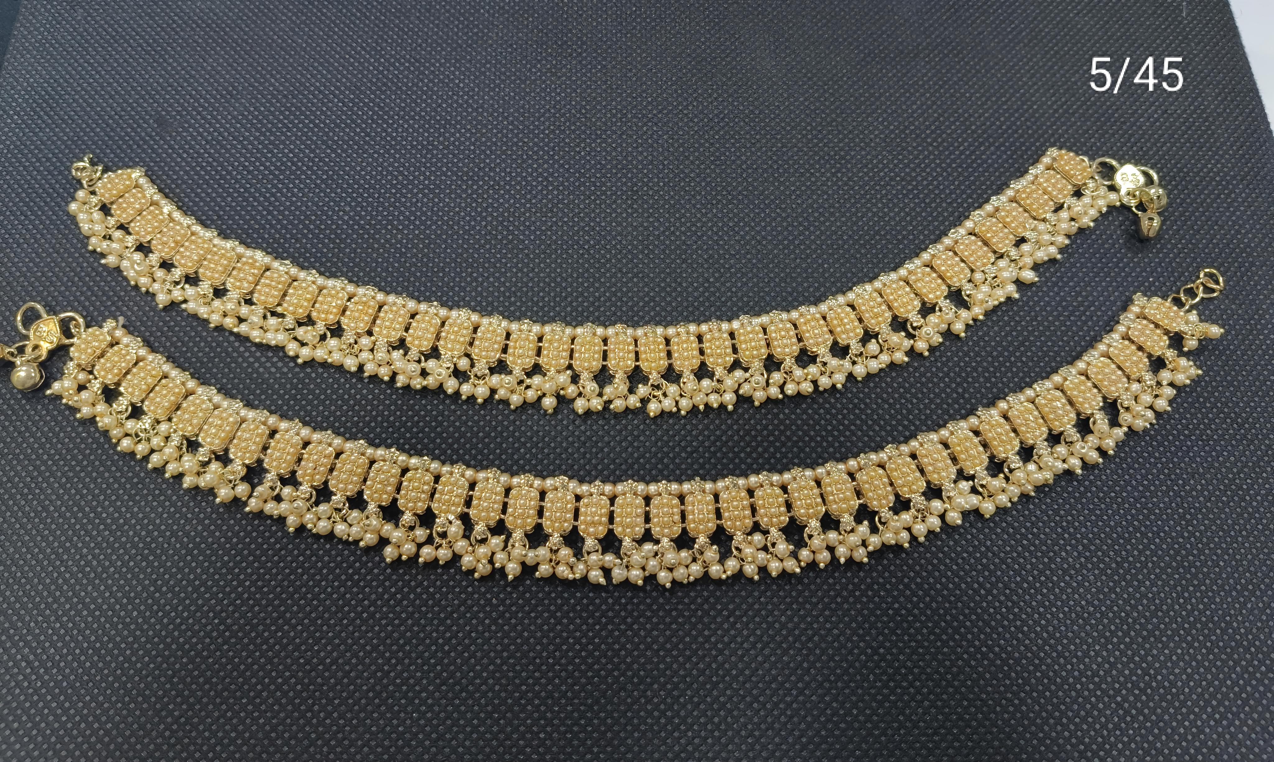 Elegant Gold-Plated Pearl Drop Anklet Pair – Traditional Design for Ethnic Wear